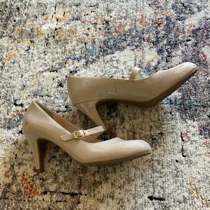 LifeStride Strappy Heels